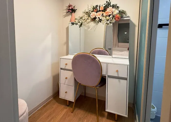 Itaewon Cozy , For Non-korean Nationals Only
