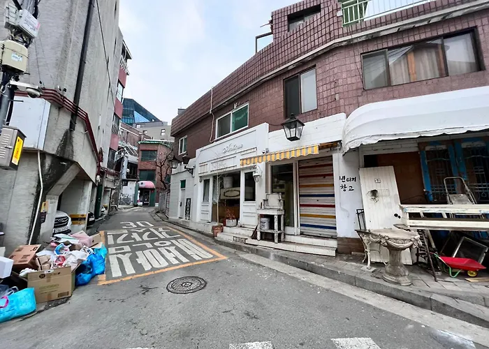 Itaewon Cozy , For Non-korean Nationals Only 首爾